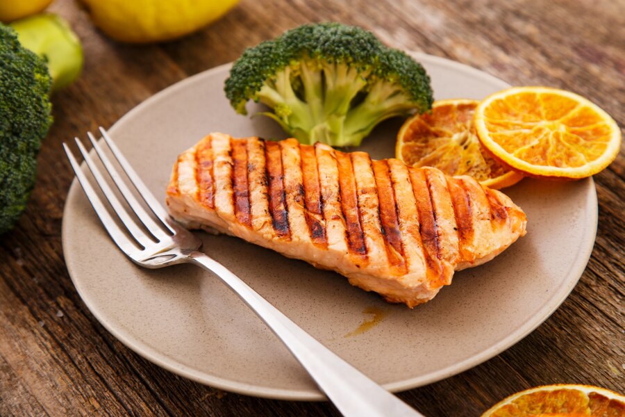 High Protein Recipes for Weight Loss-grilled salmon